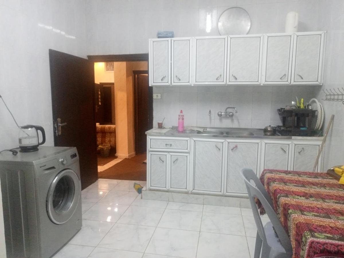 קאראק Jarajreh Apartments/ Hotel מראה חיצוני תמונה